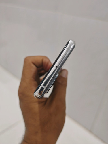 Huawei P40 Pro 8g/256g_Global(វៃដូរបាន)👉$215