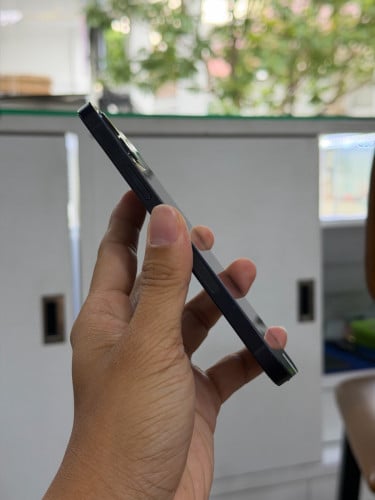 iPhone 12 (64)G