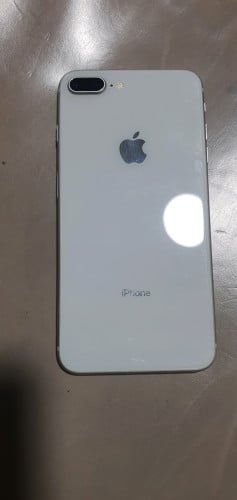 iPhone 8 plus 64G អត់ជាប់អ្វីទាំងអស់សំណុំ