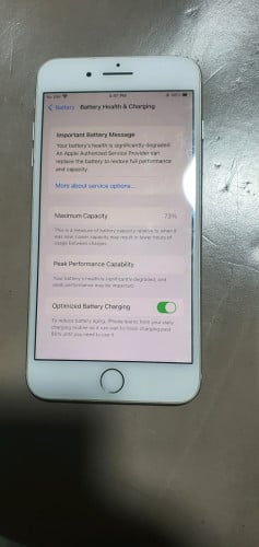 iPhone 8 plus 64G អត់ជាប់អ្វីទាំងអស់សំណុំ