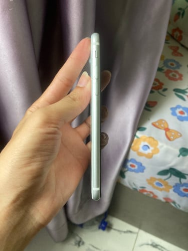 Iphone se2 128g