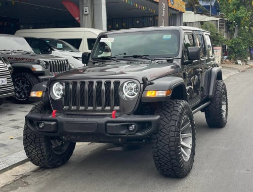 Jeep Rubicon ឆ្នាំ2019 ក្រដាសពន្ធ ធានាឡានស្អាត ទឹកថ្នាំហ្ស៊ីន1ជុំ