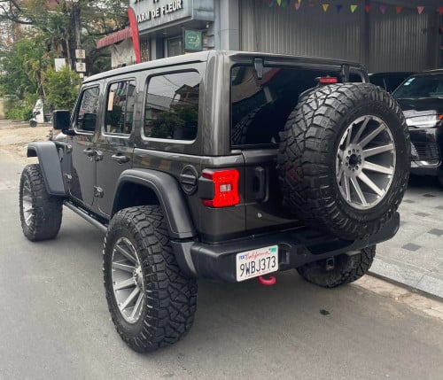 Jeep Rubicon ឆ្នាំ2019 ក្រដាសពន្ធ ធានាឡានស្អាត ទឹកថ្នាំហ្ស៊ីន1ជុំ