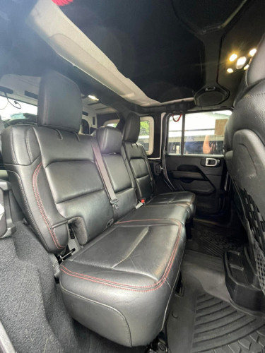 Jeep Rubicon ឆ្នាំ2019 ក្រដាសពន្ធ ធានាឡានស្អាត ទឹកថ្នាំហ្ស៊ីន1ជុំ