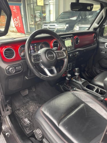 Jeep Rubicon ឆ្នាំ2019 ក្រដាសពន្ធ ធានាឡានស្អាត ទឹកថ្នាំហ្ស៊ីន1ជុំ