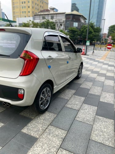 Kia morning ឆ្នាំ2012 full option sport ប្រើសោរ