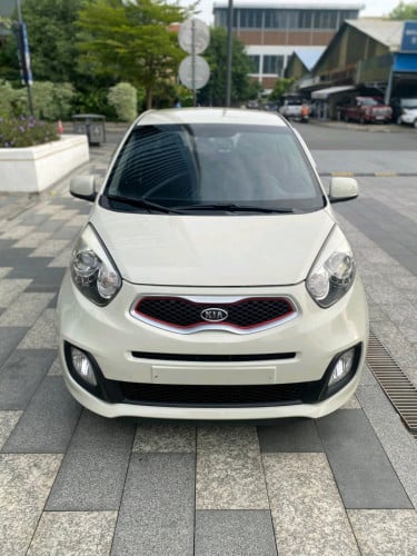 Kia morning ឆ្នាំ2012 full option sport ប្រើសោរ