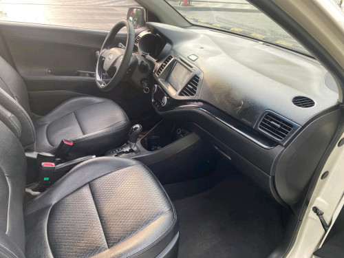 Kia morning ឆ្នាំ2012 full option sport ប្រើសោរ