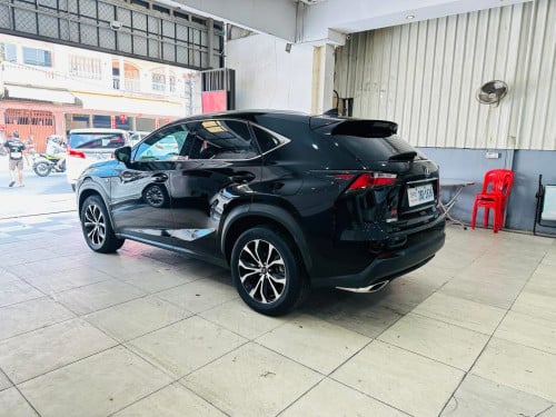 Lexus NX 200T 015 F Sports