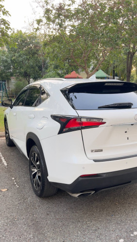 Lexus NX 200T F Sport 2016 6ប៊ូតុង ប៉ុង2