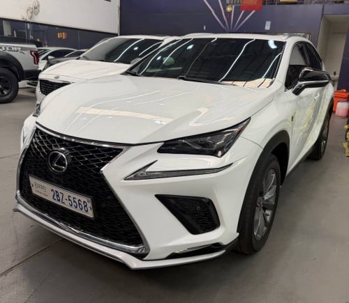 Lexus Nx200t 2017 F sport upgrade Nx300 2021 full option