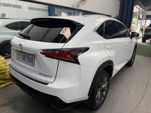 Lexus Nx200t 2017 F sport upgrade Nx300 2021 full option