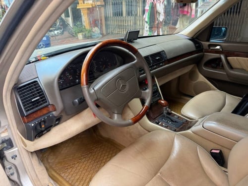 Mercedes Benz