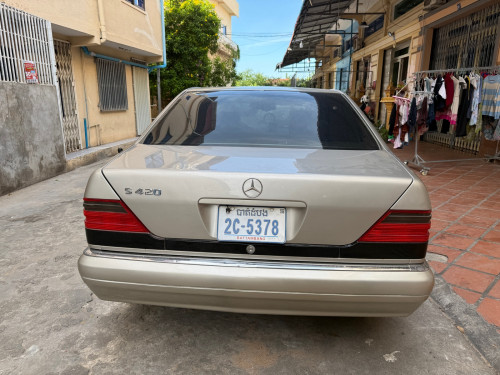 Mercedes Benz
