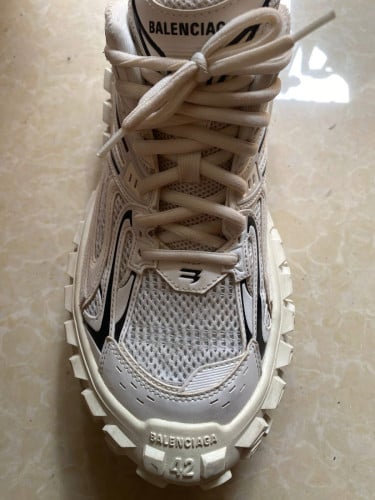 Original Balenciaga low trainers secondhand size 42