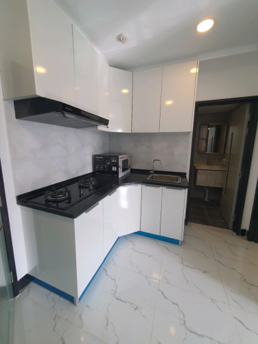 New Room Pool Gym Studio Condo near Olympia Mall