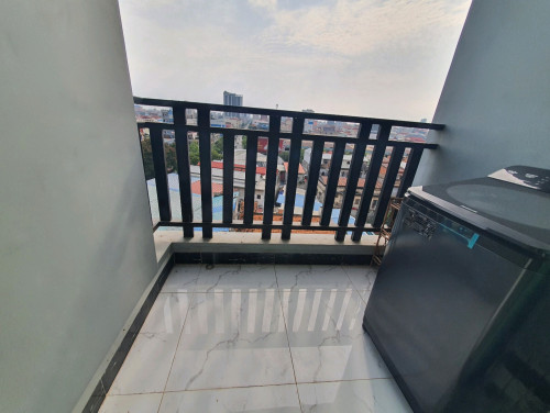New Room Pool Gym Studio Condo near Olympia Mall
