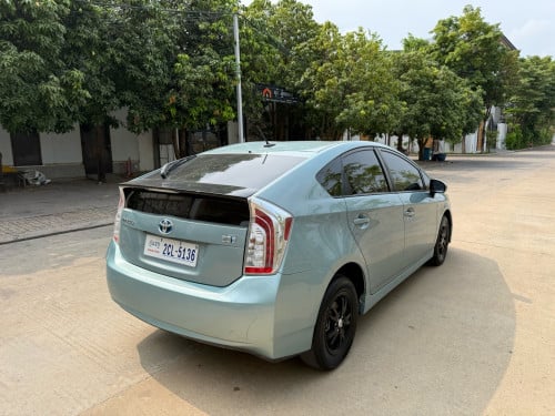 Prius 2012 Option 3