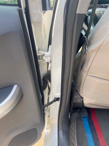 Prius options 3 ឡានអ្នកប្រើផ្ទាល់ ចង់លក់