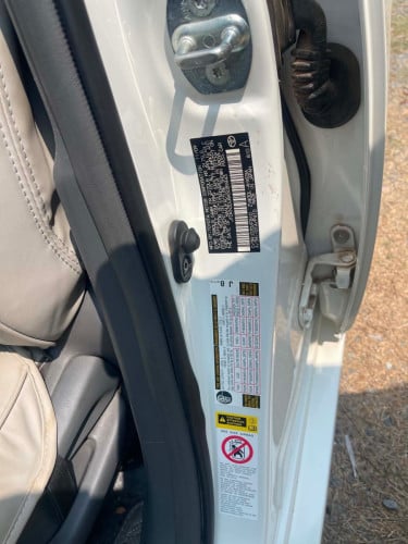 Prius options 3 ឡានអ្នកប្រើផ្ទាល់ ចង់លក់