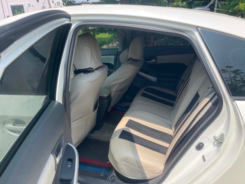 Prius options 3 ឡានអ្នកប្រើផ្ទាល់ ចង់លក់