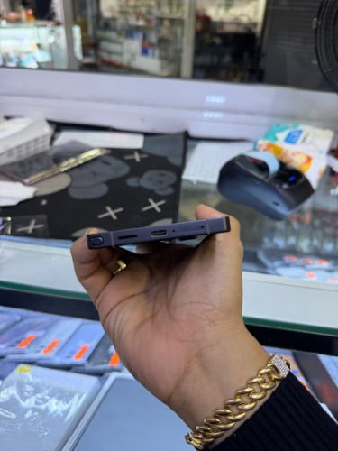 Samsung S25ultra 256G Jet black ក្រុមហ៊ុន
