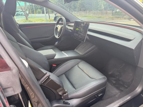 Tesla Model 3 (2025)