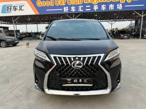 Toyota alphard  អាចដឹកអ្នកដំណើរធើ្វដំណើរជិតឆ្ងាយបានយ៉ាងងាយស្រួល