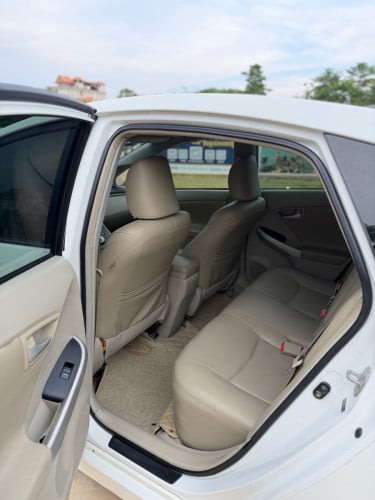 Toyota Prius 2010 opposition2 15200$
