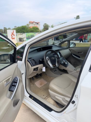 Toyota Prius 2010 opposition2 15200$