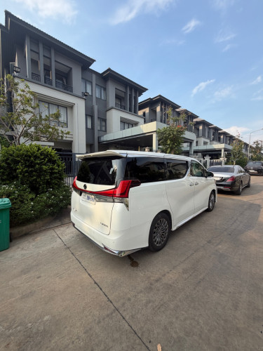 V auto 8888