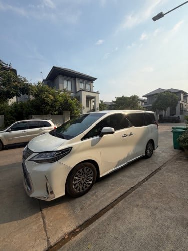 V auto 8888