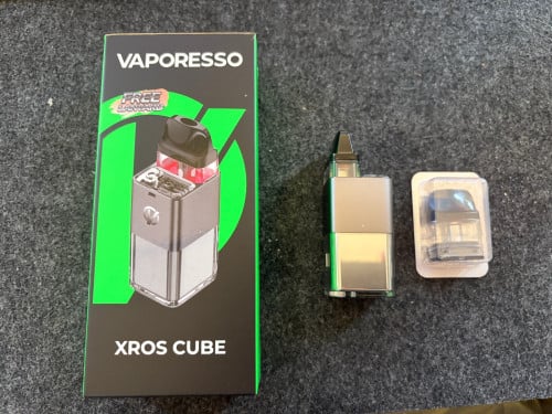 Vaporesso Xros Cube