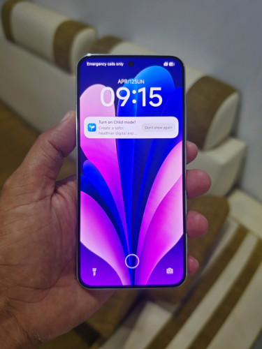 Xiaomi 13 12g/256g_CH(វៃដូរបាន)👉$215