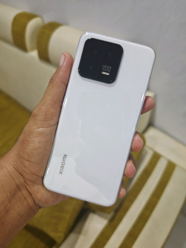 Xiaomi 13 12g/256g_CH(វៃដូរបាន)👉$215