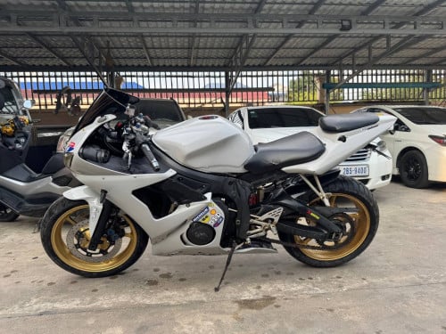 YZF - R6 2004 HAVE TAX ID