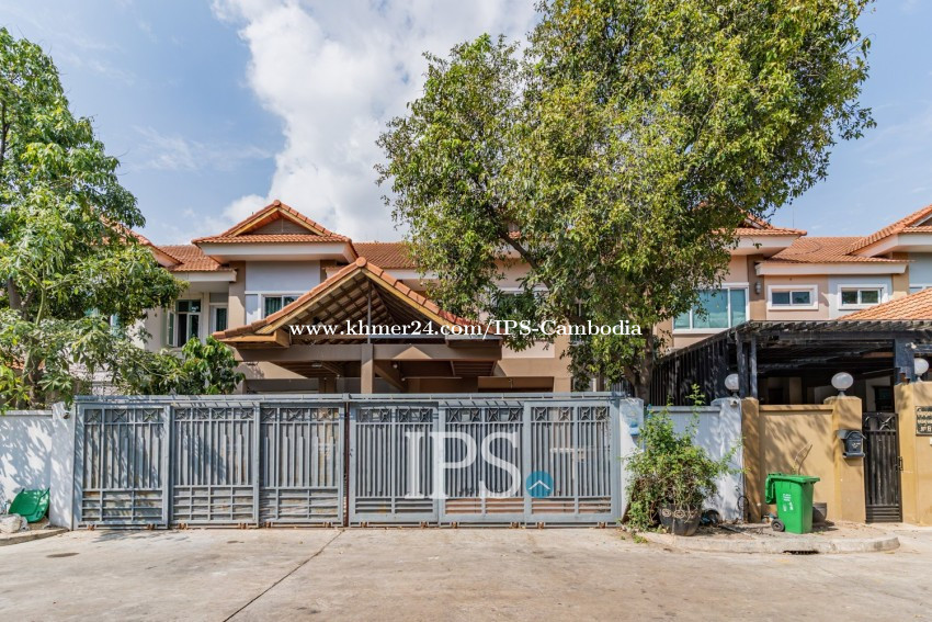 #សម្រាប់លក់ 🏡 វីឡាភ្លោះ 4 បន្ទប់គេង – Bassac Garden City