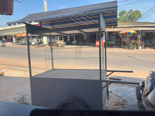ទូររុញ