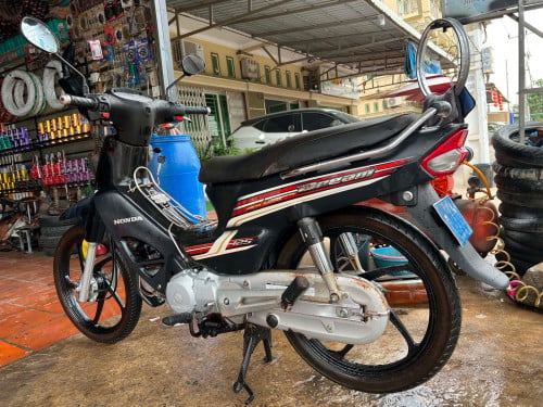 ម៉ូតូលក់