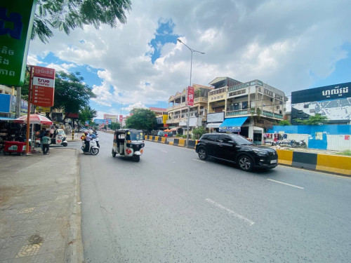 ប្រញាប់លុយ