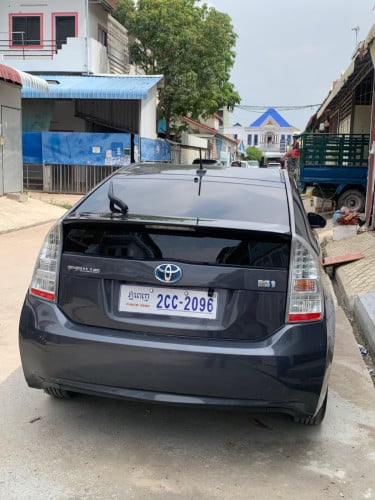 ឡានលក់​ 011