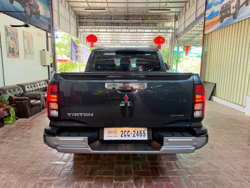 ឡានស្អាត​លក់​នៅ​សៀមរាប​024