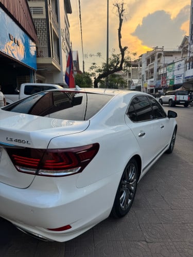 　ឡានទើបប្តូរបានរបស់ពិសេស10ឆ្នាំជួបម្តងម្ចាស់ប្រើថែនៅអេមស្អាត