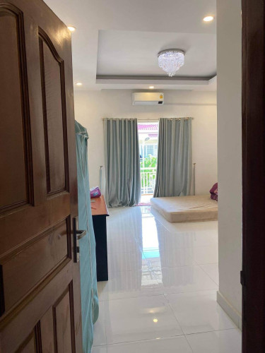 តម្លៃ 51500$(ចរចារ)