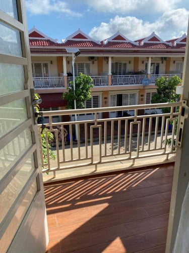តម្លៃ 51500$(ចរចារ)