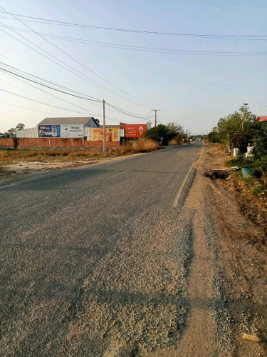 លក់ដី ជិតសាលាអង្គពពាយ 5m x 17m កាត់ចំណីផ្លូវរួច