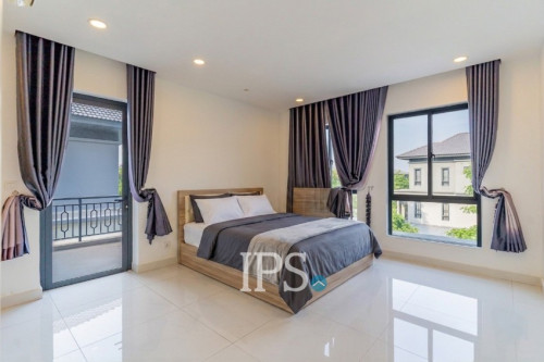#FORSALE🏠 វីឡាឃ្វីន II 6 បន្ទប់គេង -​📍ជីបម៉ុងហ្គ្រេនភ្នំពេញ, ភ្នំពេញ
