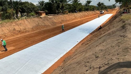 ស្បៃទប់ដី Geotextile