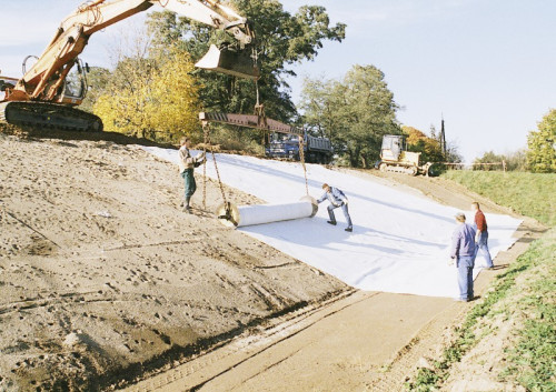 ស្បៃទប់ដី Geotextile