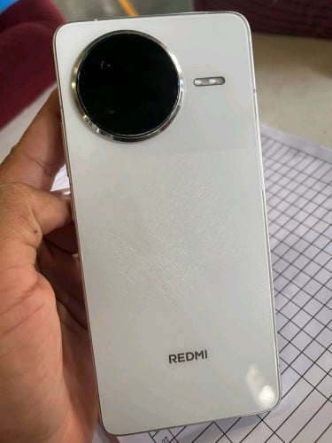 លក់ Redmi k80  12/512G អេក្រង់សុីន បែកដូចរូប តម្លៃ180$ អត់ចុះទេ telegram 061201911
